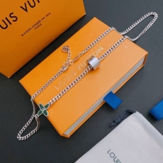 Louis Vuitton Necklaces